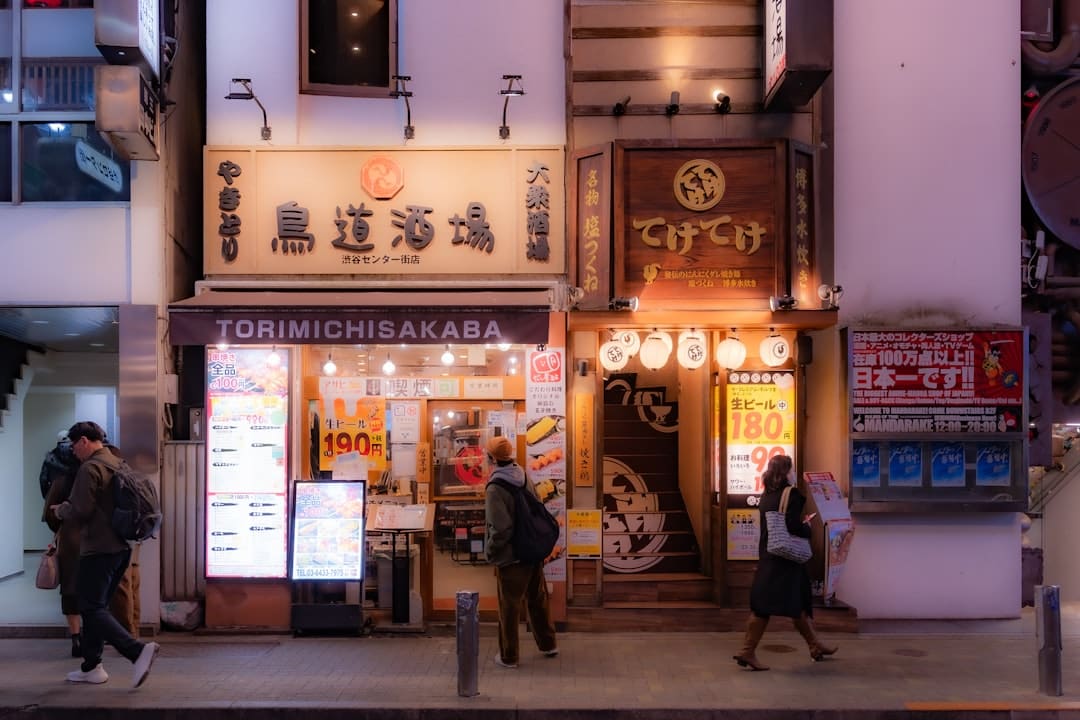 33岁老板娘出轨18岁“永动机”,老板娘长得漂亮,聊天记录太炸裂